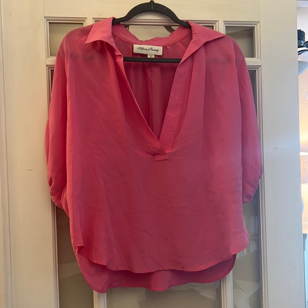 Beautiful shirt, never worn and no need to keep anymore